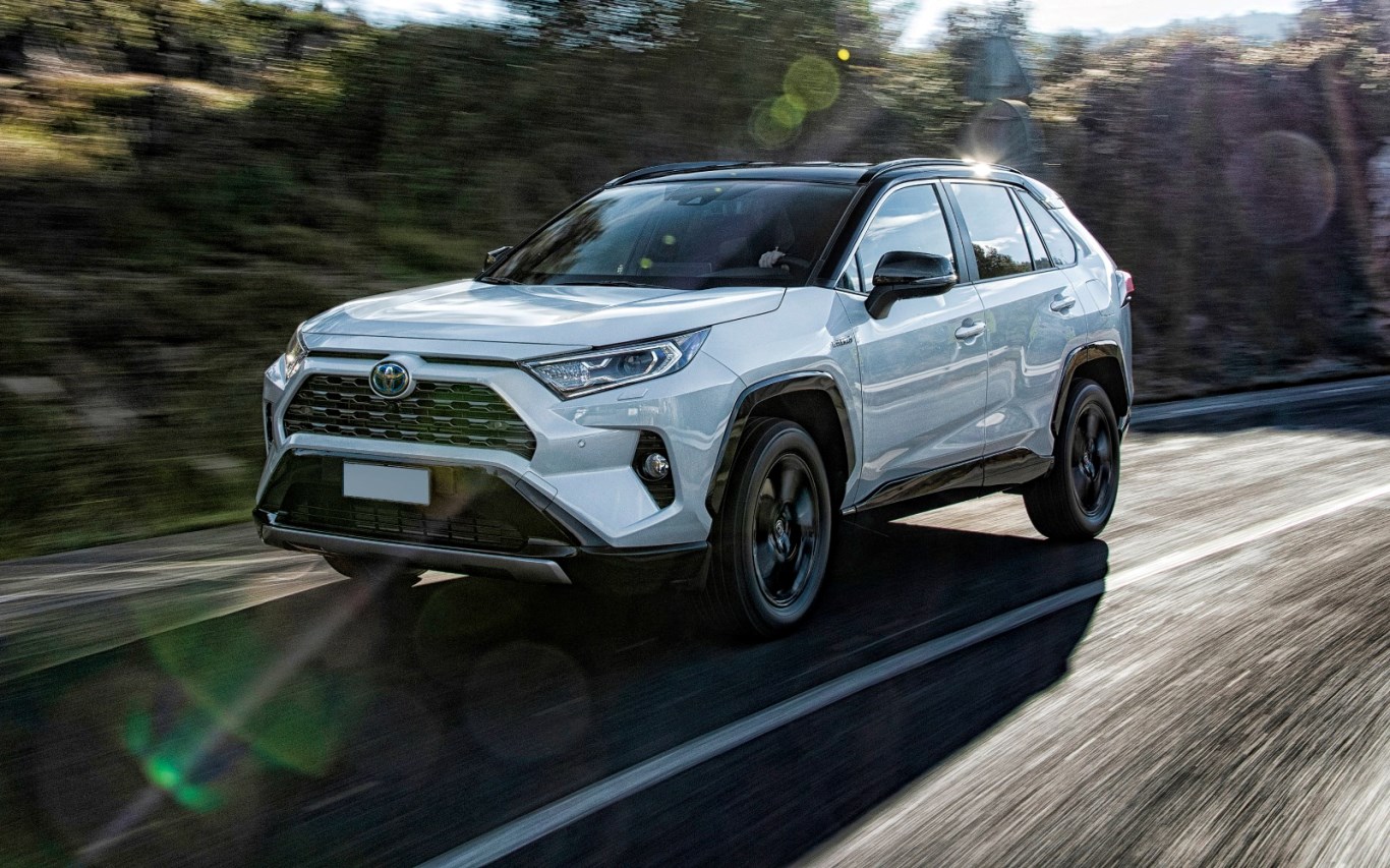 Driving into the Future: A Closer Look at the 2019 Toyota RAV4 Hybrid